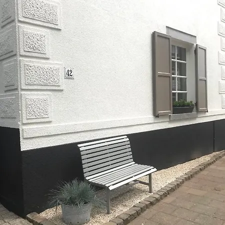 فندق مبيت وإفطار No. 42 Valkenburg aan de Geul